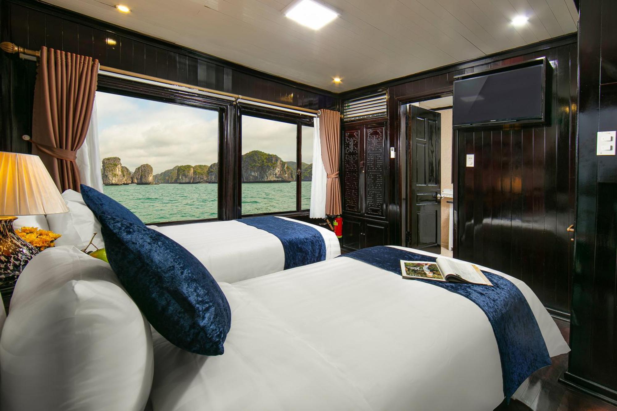 Hotel Fantasea Imperial Cruise Hạ Long Exterior foto