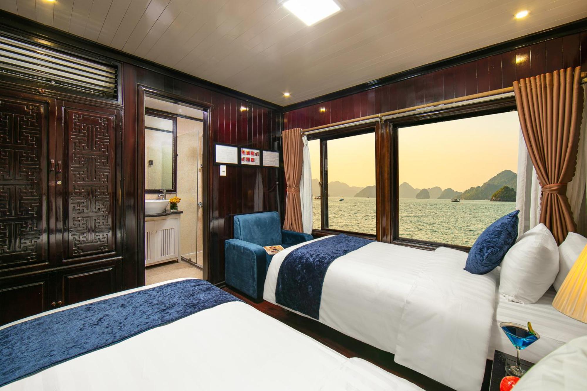 Hotel Fantasea Imperial Cruise Hạ Long Exterior foto