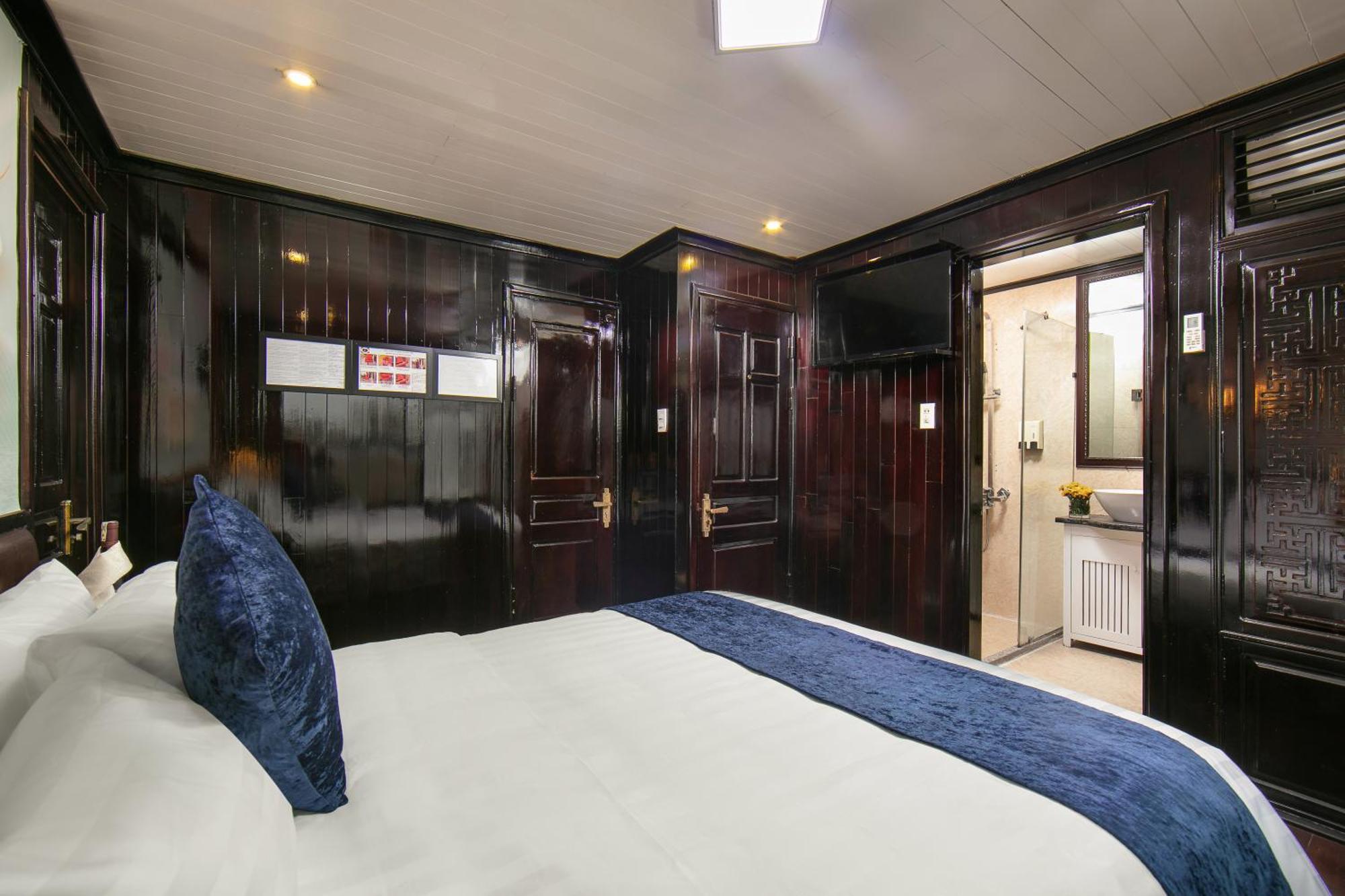 Hotel Fantasea Imperial Cruise Hạ Long Exterior foto